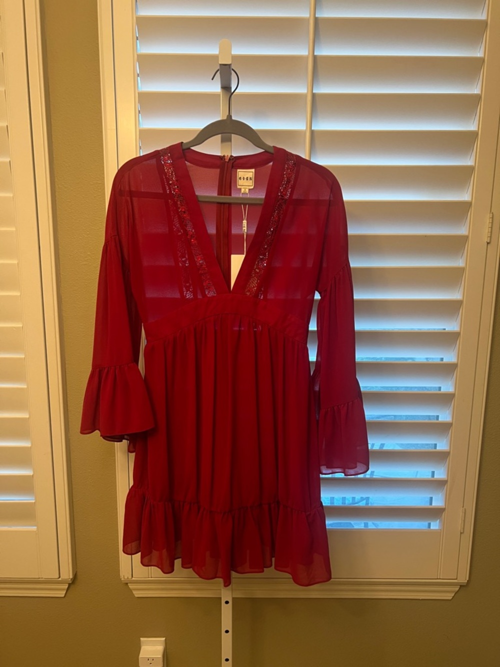 Cielo Deep Red Long Sleeve V-Neck Ruffle Mini Dress